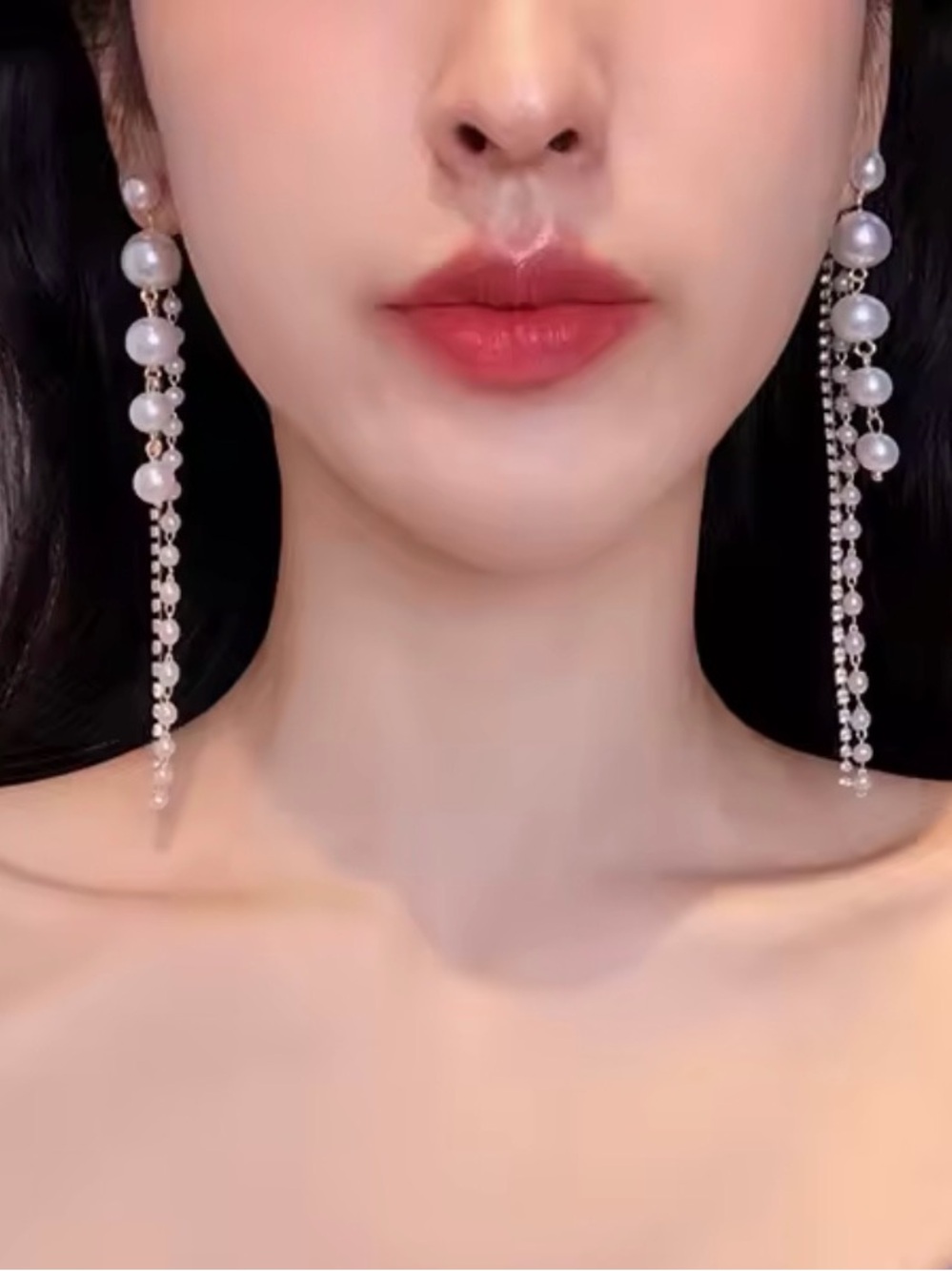 Elegant Pearl Drop Dangle Earrings - White Pearls - Picture 4 of 4